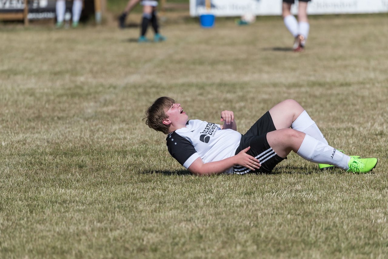 Bild 351 - wBJ TuRa Meldorf/Buesum - JFV Luebeck : Ergebnis: 1:0